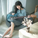 三無人型《吉他妹妹》写真图集 24P｜在线预览与图包下载