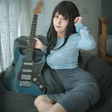 三無人型《吉他妹妹》写真图集 24P｜在线预览与图包下载