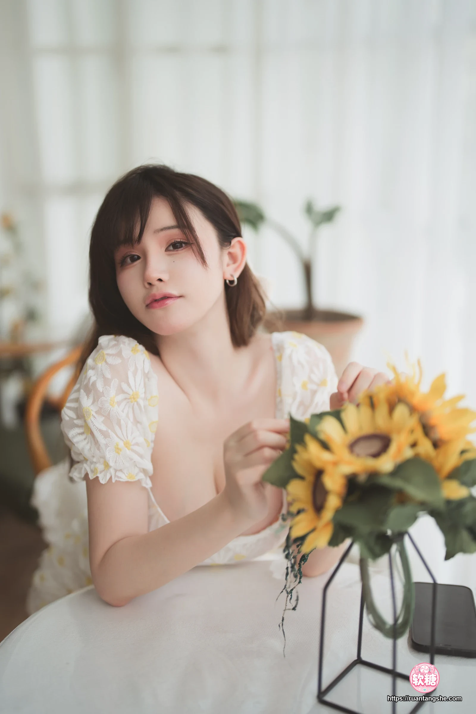 前羽 前羽 NO.012 - 夏雨潮 50度的高温啊 限量版赠送图(含DLC本赠品+向日葵)