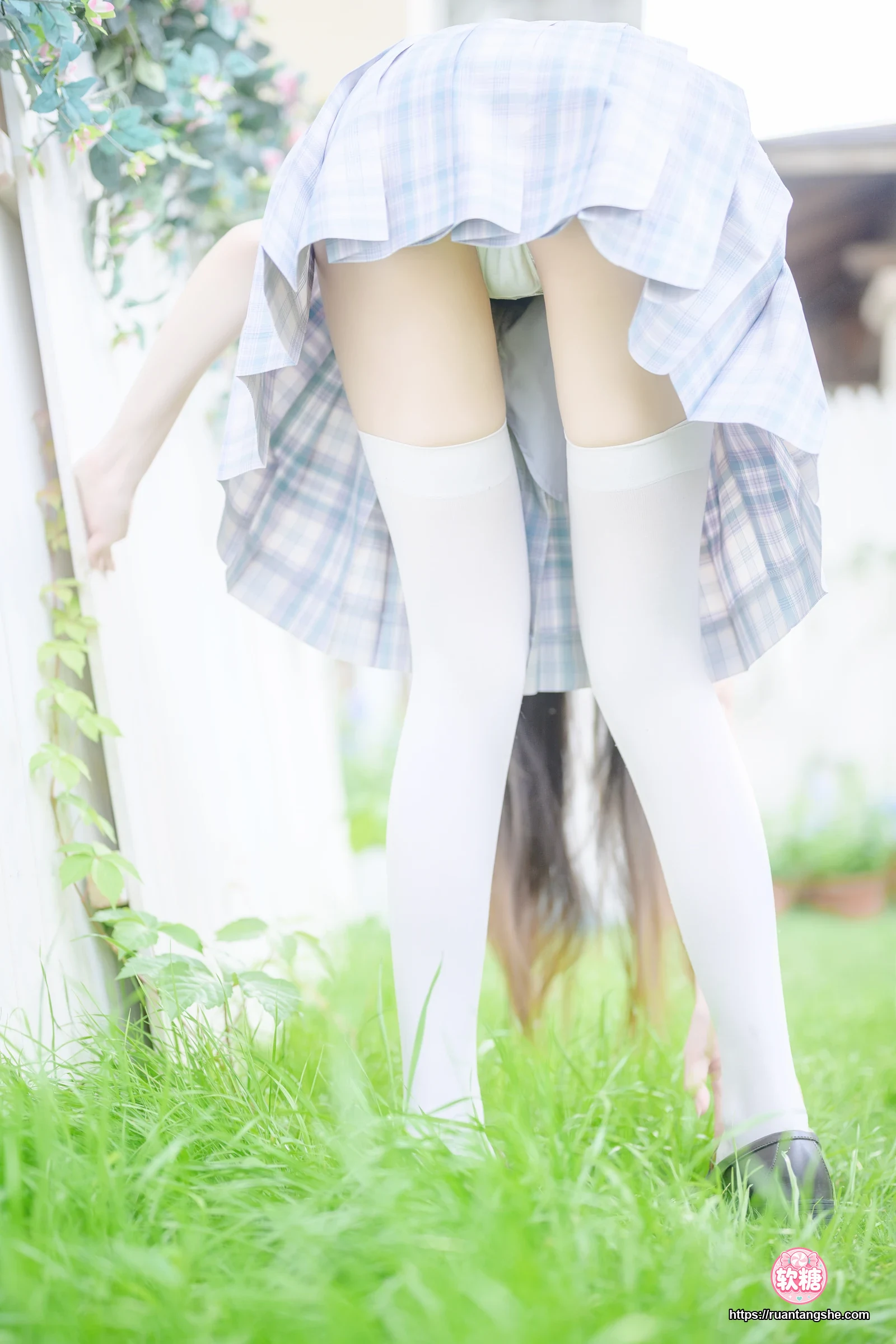 香草喵露露 香草喵露露 NO.012 - 阳光庭院制服