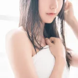 木棉棉《洗白白》写真图集 58P｜在线预览与图包下载