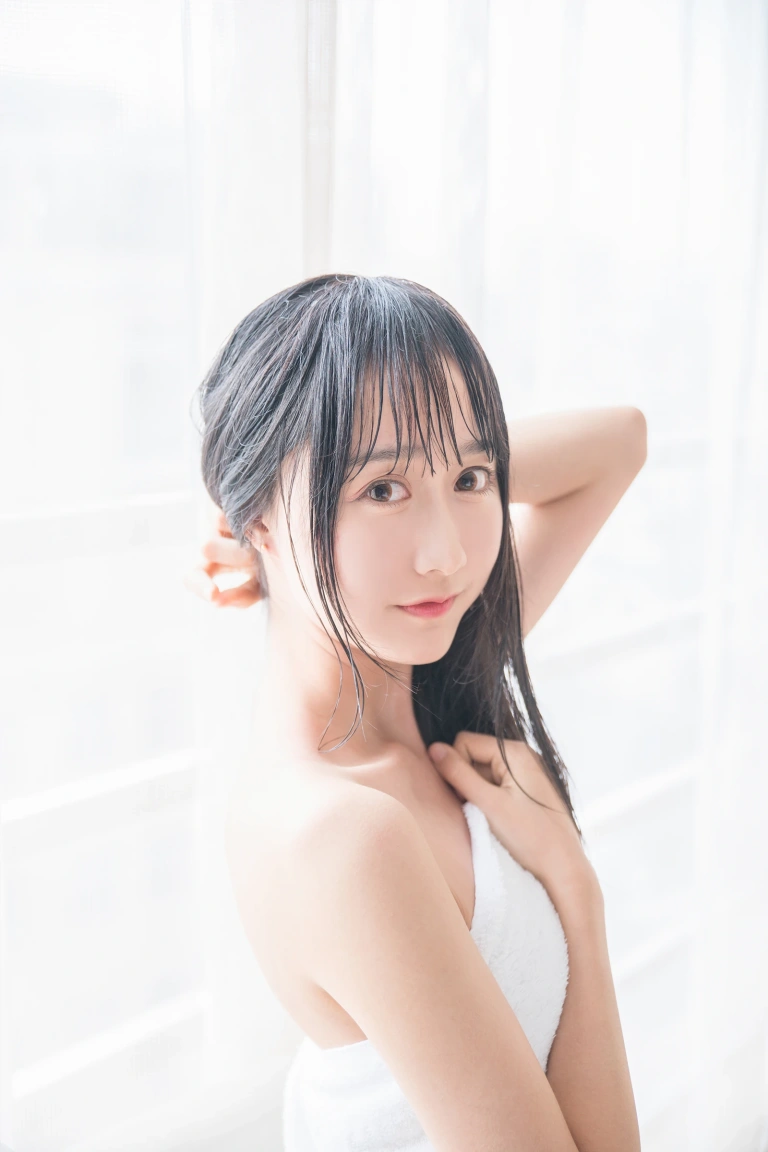 木棉棉《洗白白》写真图集 58P｜在线预览与图包下载