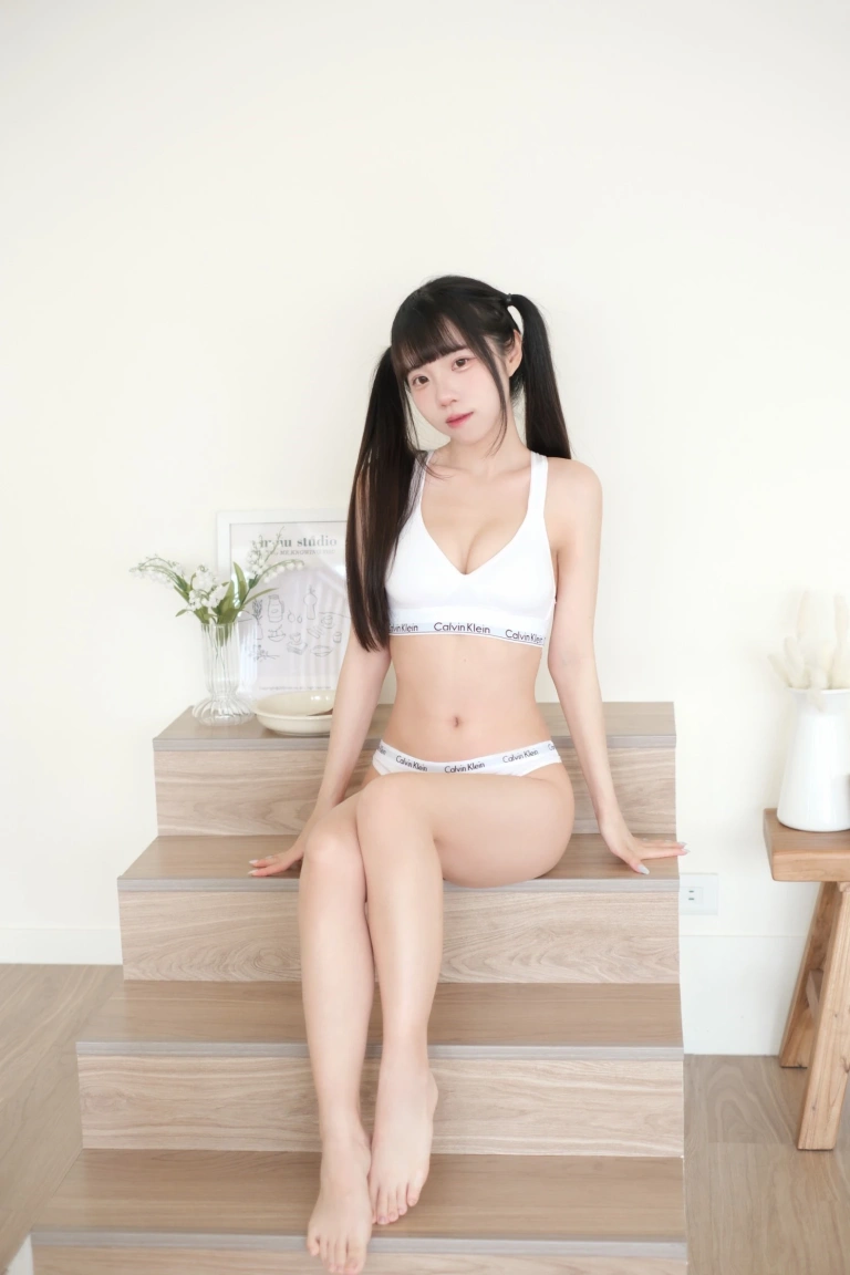 可可小白兔《小貓娘想被主人疼愛》写真图集 69P+1V｜在线预览与图包下载