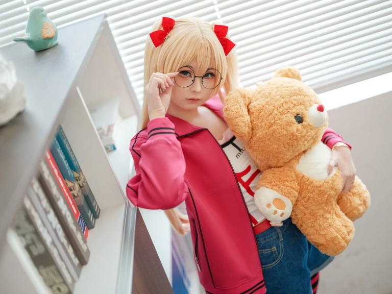 幼水铃衣《鬼父 秋月爱莉》写真图集 82P+1V｜在线预览与图包下载