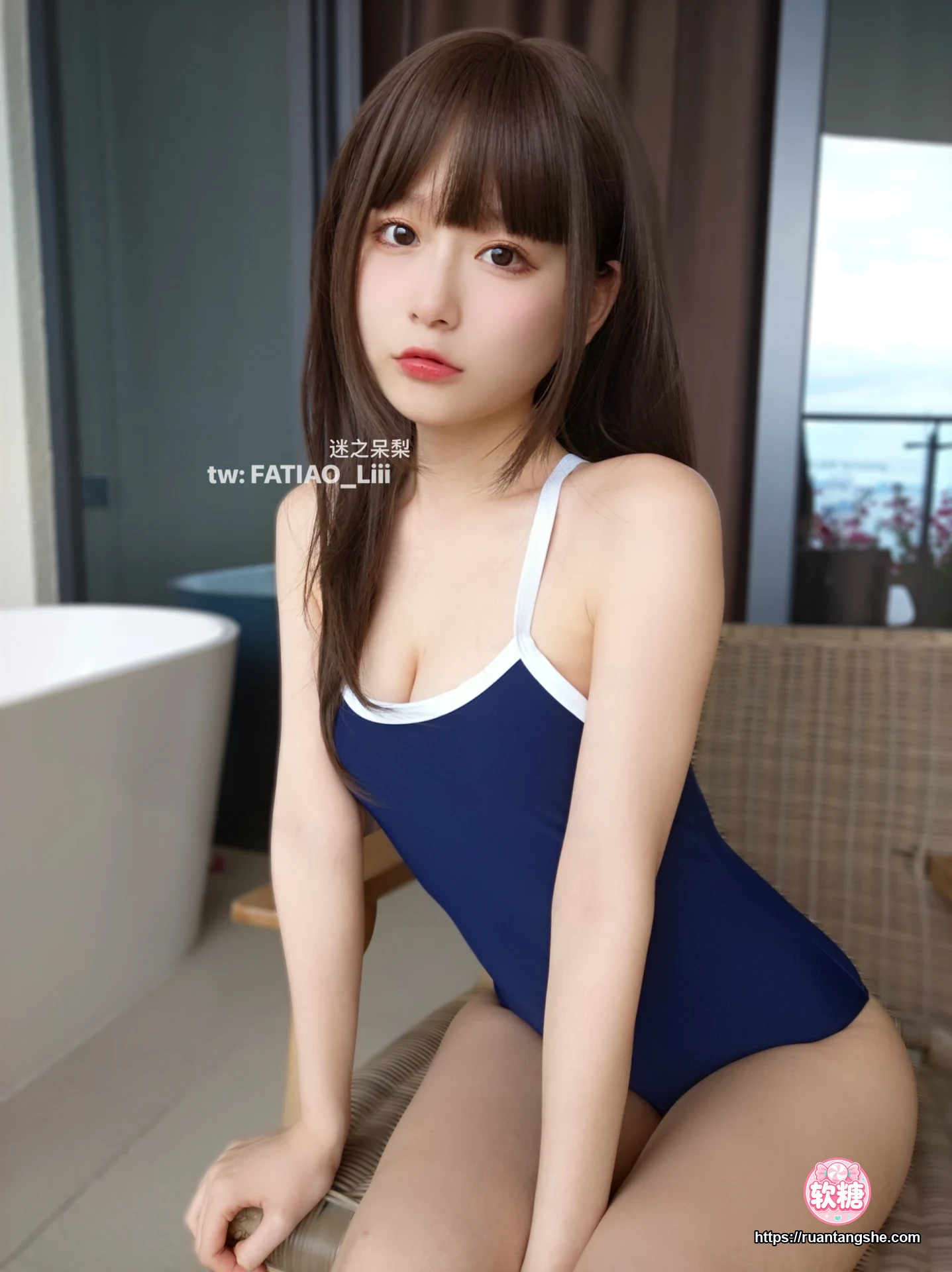 迷之呆梨 迷之呆梨 NO.012 - Fantia 2021年12月会员合集(10期)
