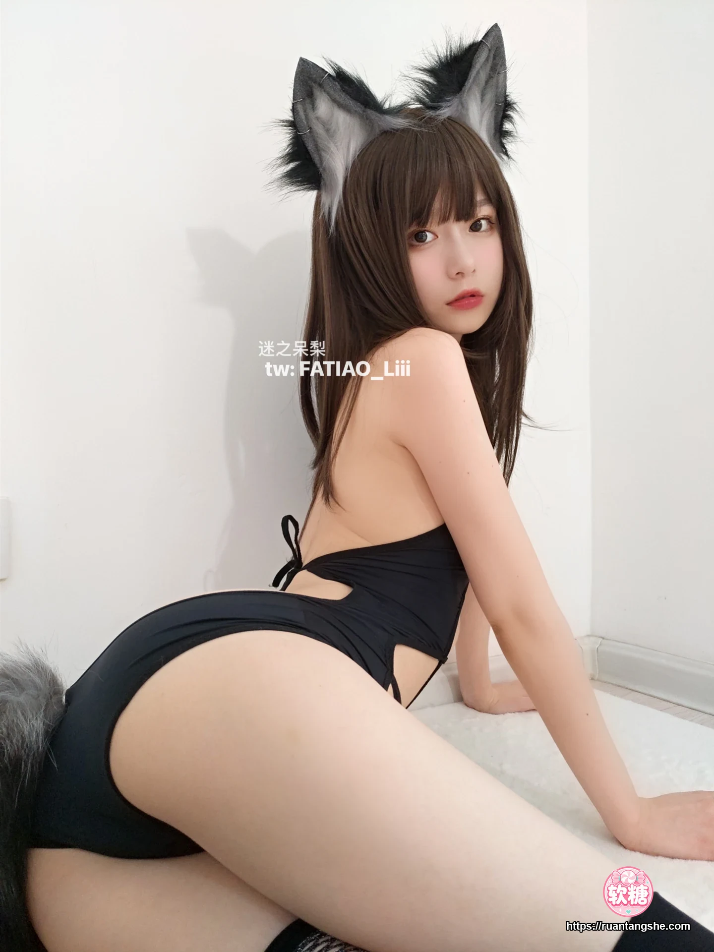 迷之呆梨 迷之呆梨 NO.012 - Fantia 2021年12月会员合集(10期)