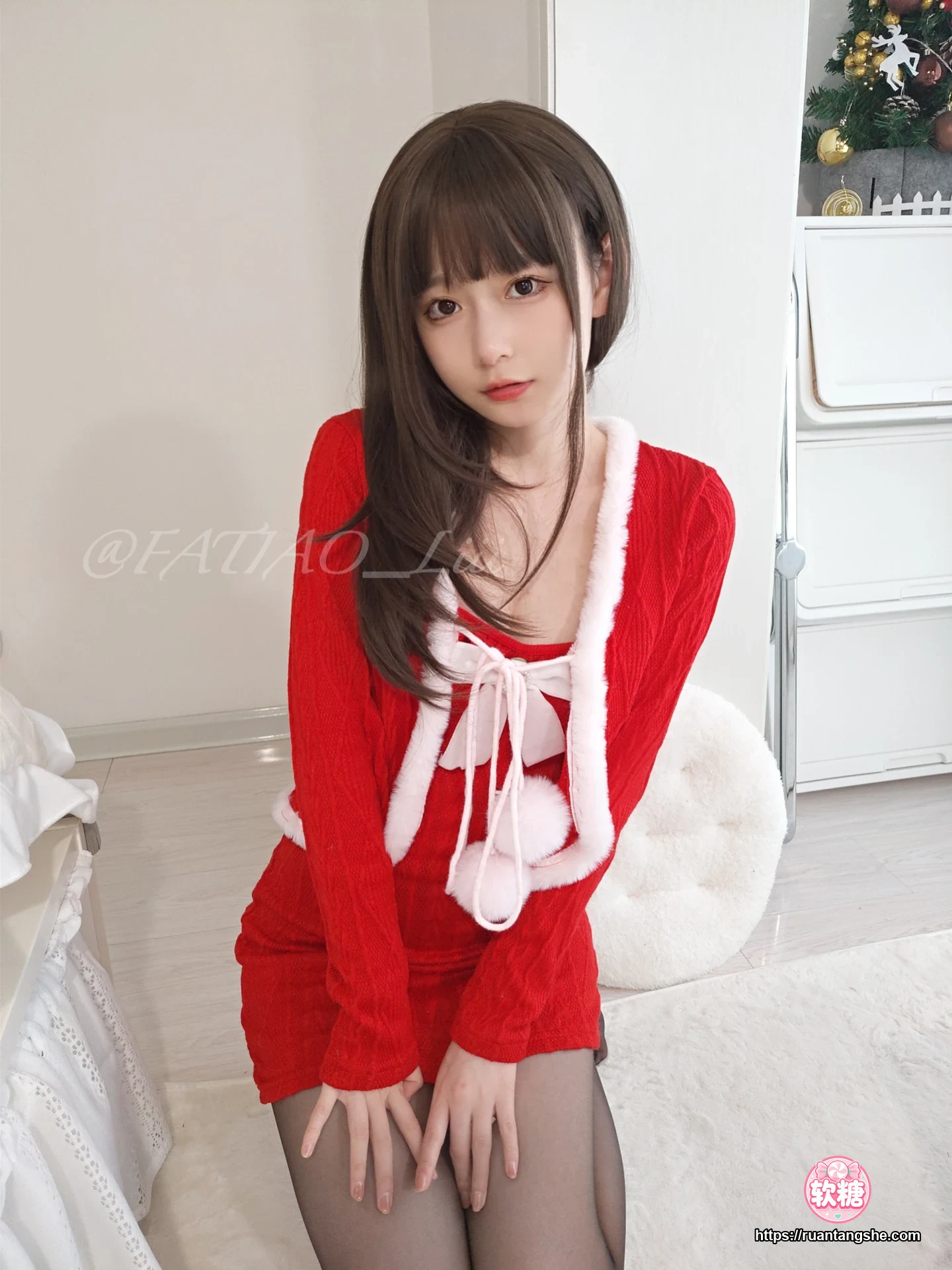 迷之呆梨 迷之呆梨 NO.012 - Fantia 2021年12月会员合集(10期)