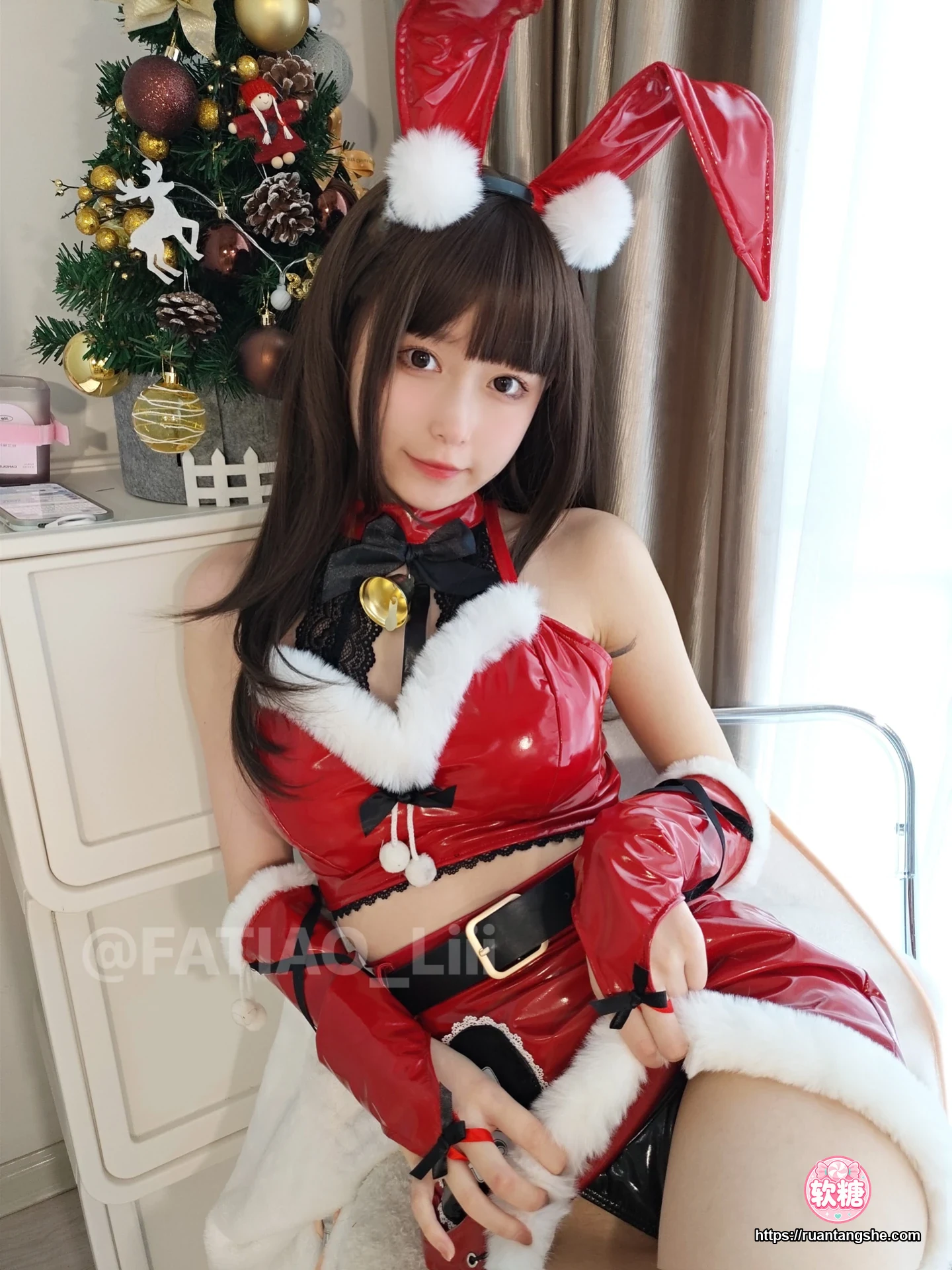 迷之呆梨 迷之呆梨 NO.012 - Fantia 2021年12月会员合集(10期)