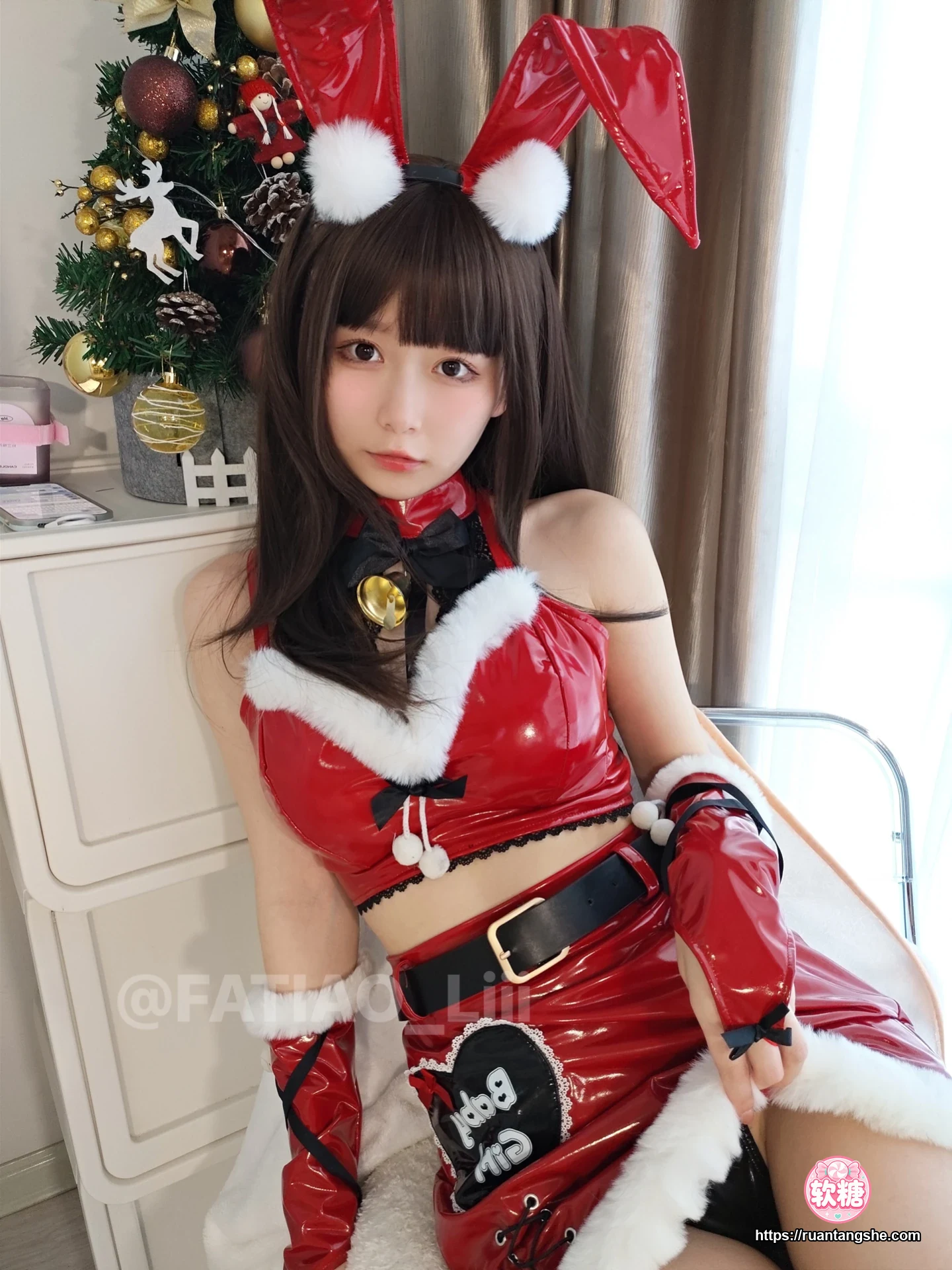 迷之呆梨 迷之呆梨 NO.012 - Fantia 2021年12月会员合集(10期)