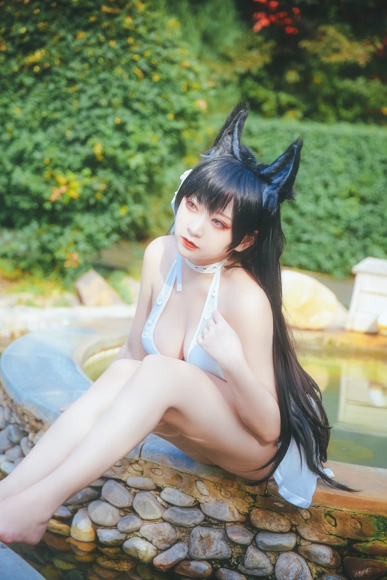恩田直幸《犬泳衣》写真图集 15P｜在线预览与图包下载