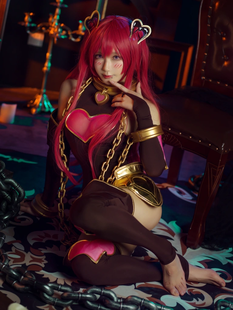 阿包也是兔娘《空花》写真图集 26P｜在线预览与图包下载