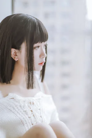 日奈娇(椎名莜)《毛衣私房》写真图集 42P｜在线预览与图包下载