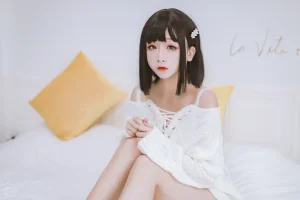 日奈娇(椎名莜)《毛衣私房》写真图集 42P｜在线预览与图包下载