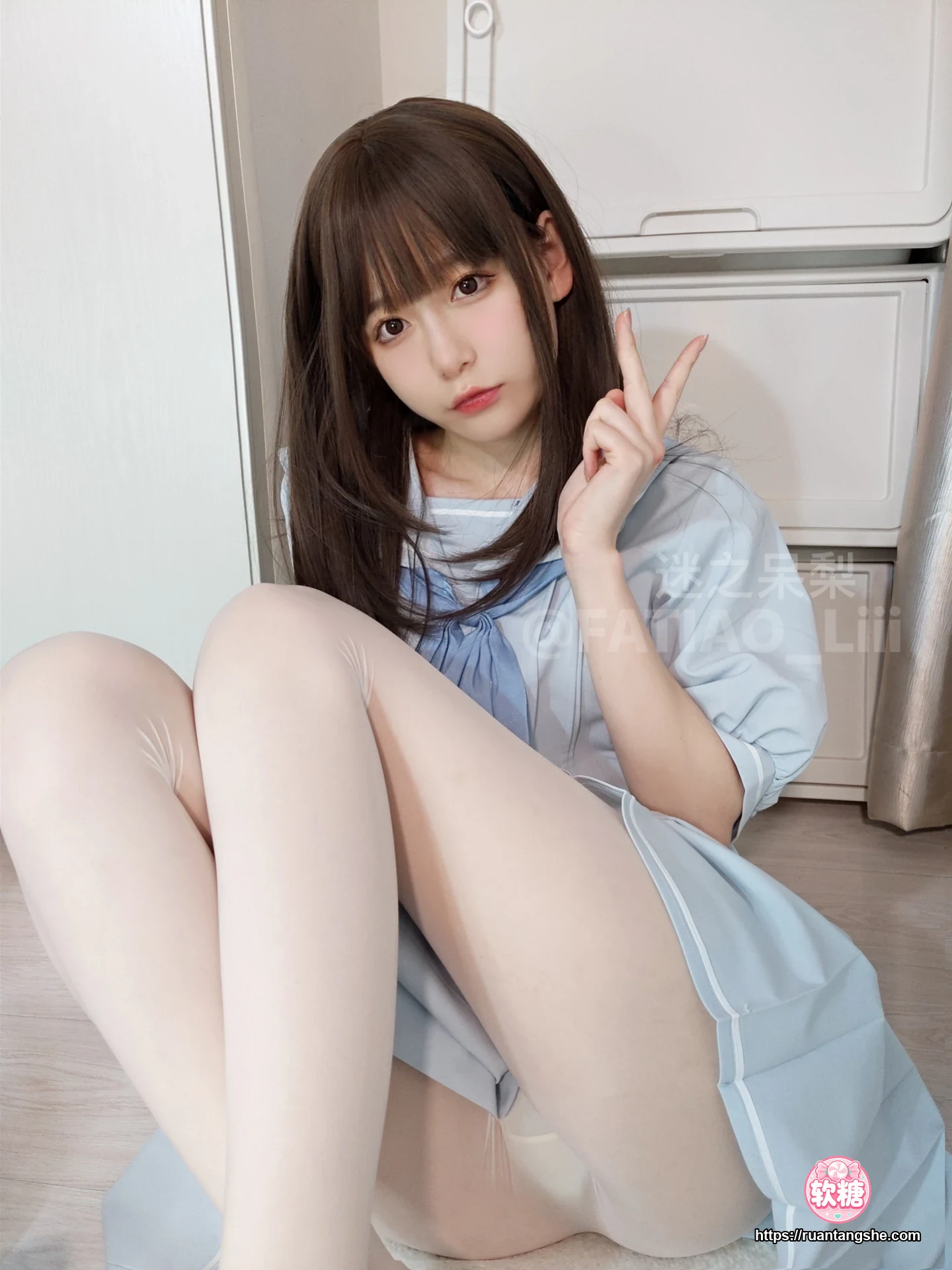 迷之呆梨 迷之呆梨 NO.013 - Fantia 2022年01月会员合集(9期)