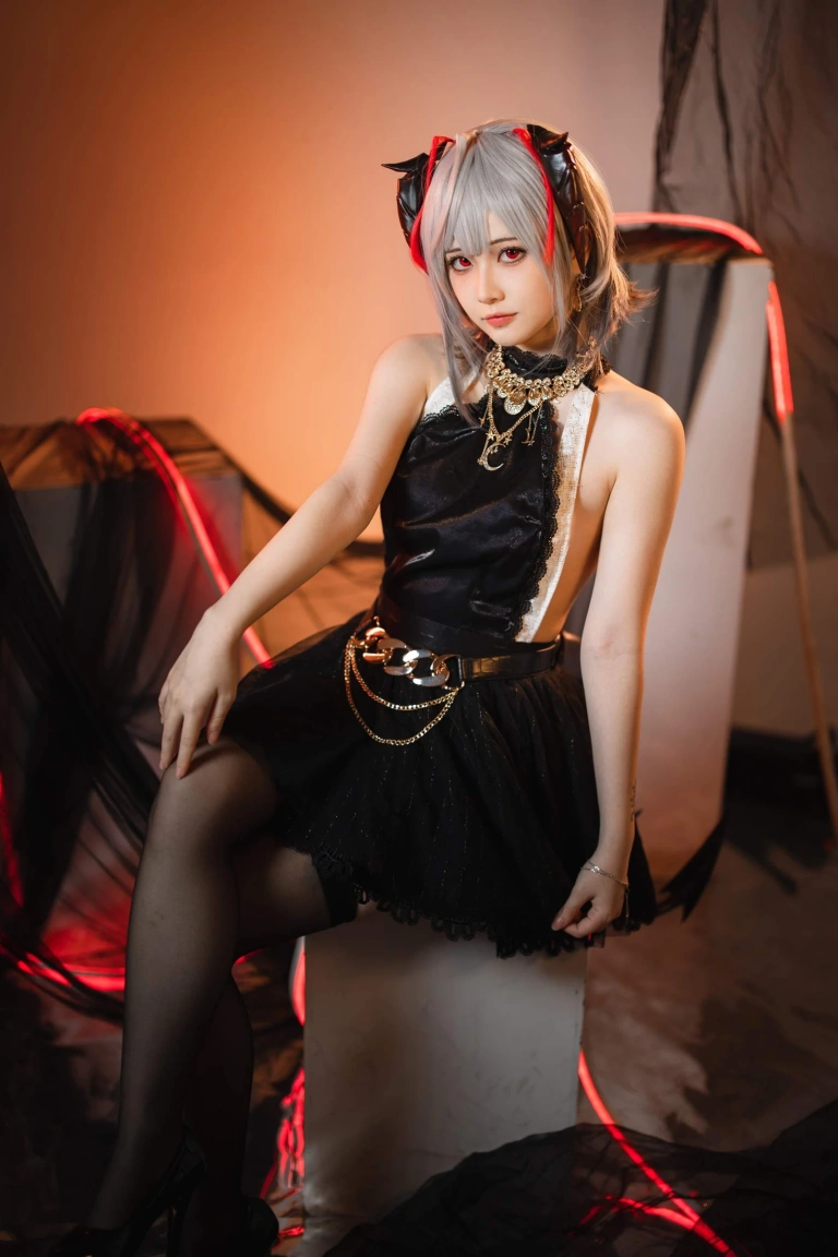 屿鱼《[Patreon] 2023年11月套图会员合集》写真图集 50P｜在线预览与图包下载