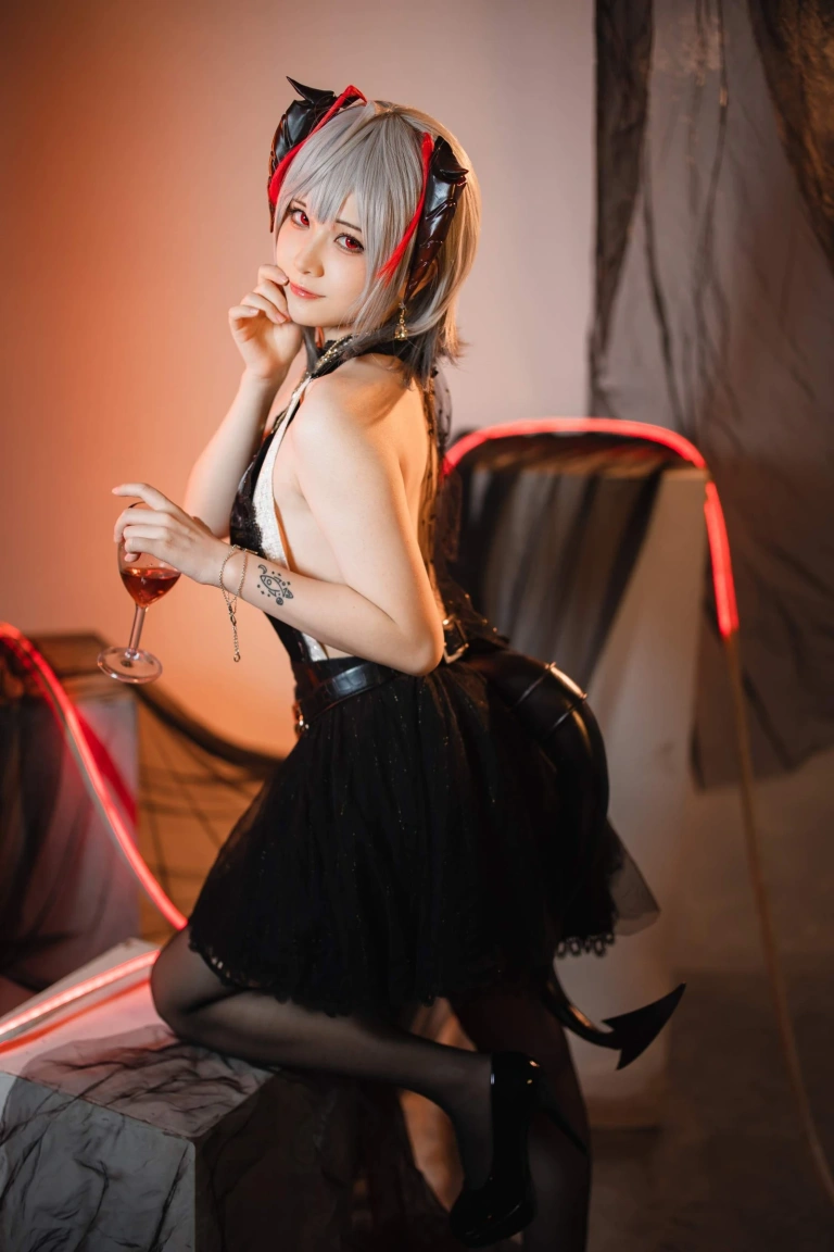 屿鱼《[Patreon] 2023年11月套图会员合集》写真图集 50P｜在线预览与图包下载