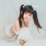 桜桃喵《白猫》写真图集 32P｜在线预览与图包下载