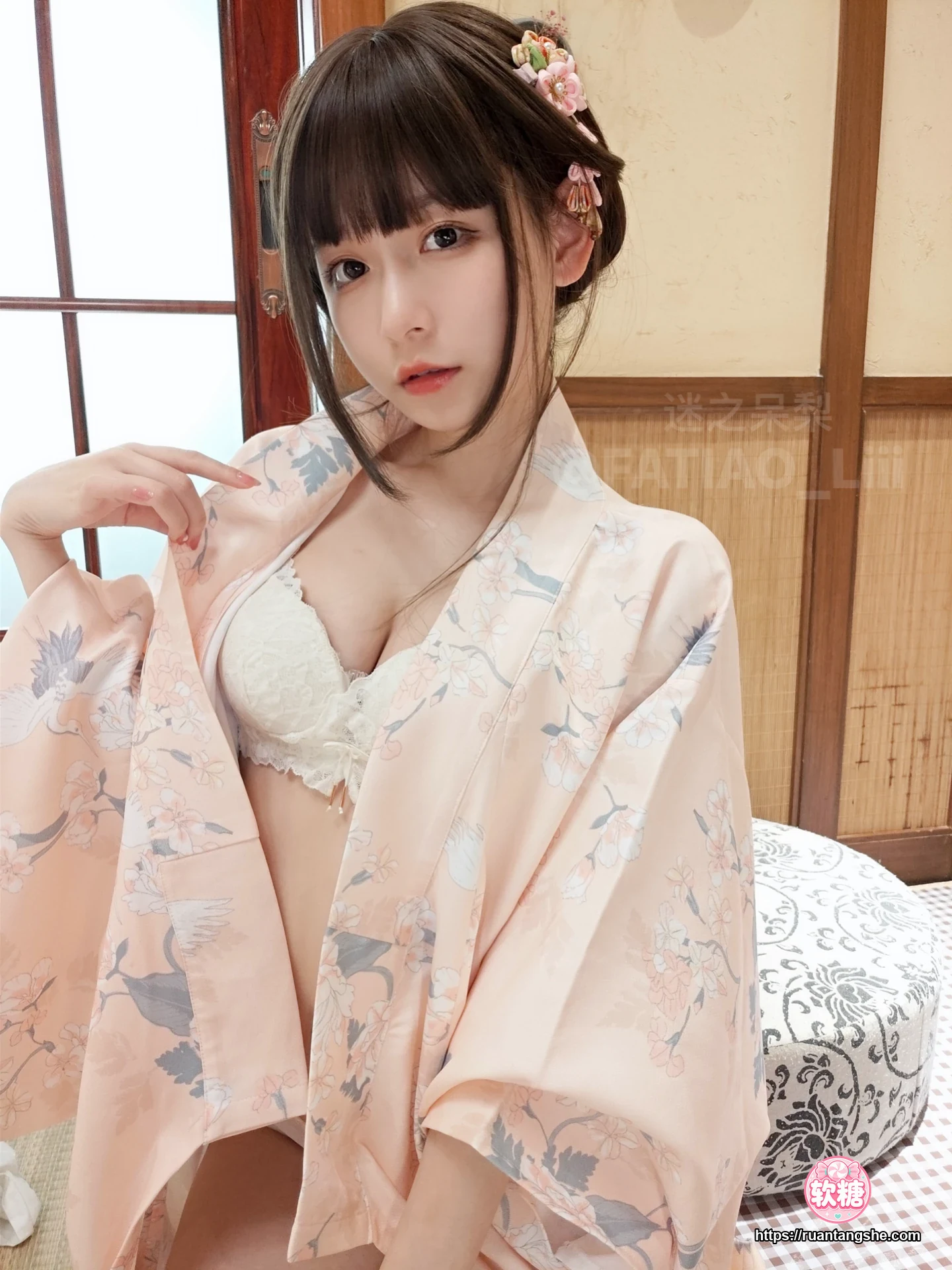 迷之呆梨 迷之呆梨 NO.014 - Fantia 2022年02月会员合集(9期)