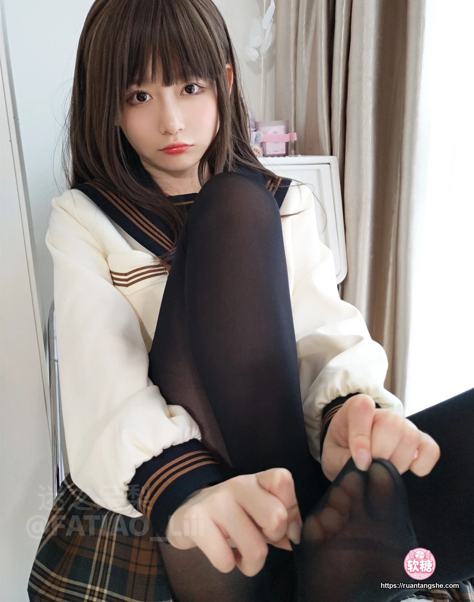 迷之呆梨 迷之呆梨 NO.014 - Fantia 2022年02月会员合集(9期)