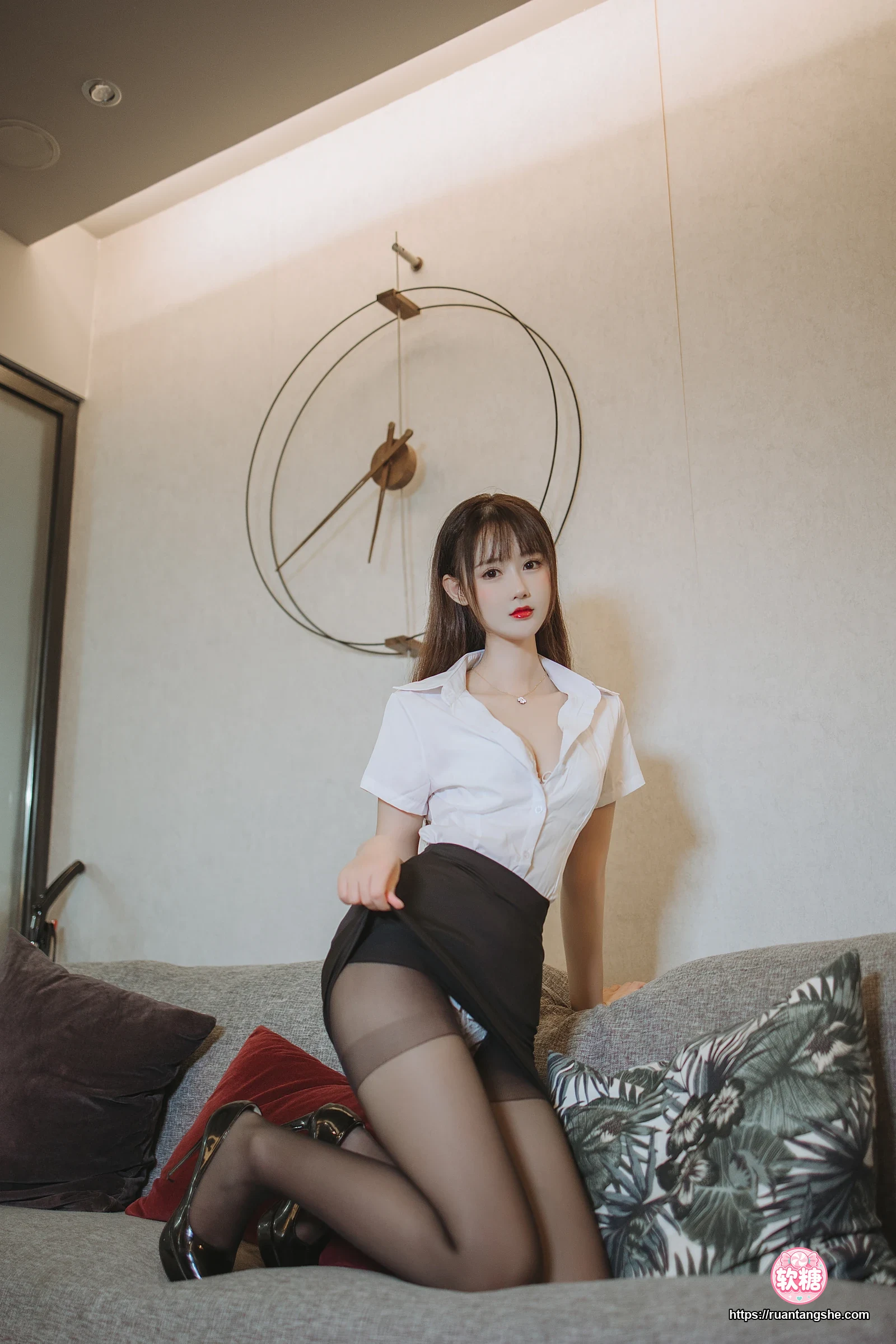 羽生三未 羽生三未 NO.014 - 黑丝包臀OL