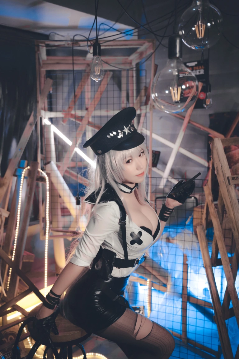 芋圆侑子《甘古特监狱服》写真图集 12P｜在线预览与图包下载