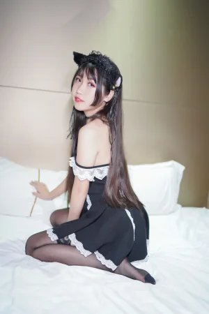 不呆猫《兽耳》写真图集 23P｜在线预览与图包下载