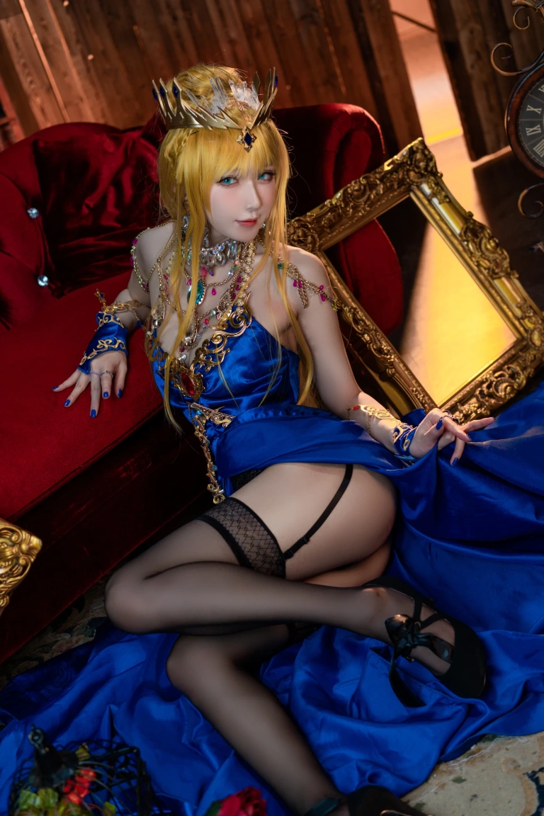 阿包也是兔娘《白枪呆同人睡衣》写真图集 25P｜在线预览与图包下载