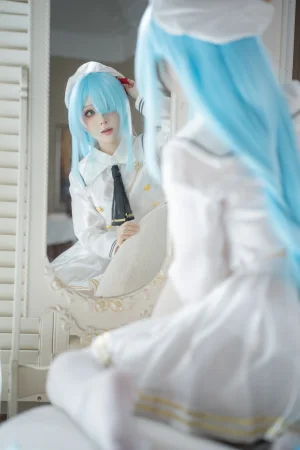 矢量鱼《碧蓝航线 雅努斯水手服》写真图集 38P｜在线预览与图包下载