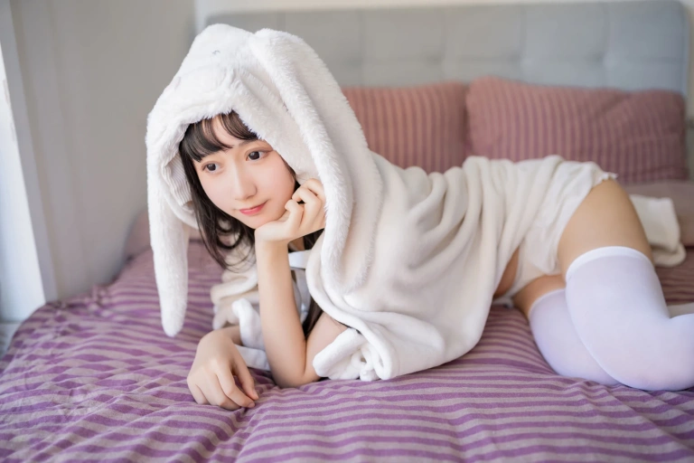 木棉棉《浴巾兔子》写真图集 42P｜在线预览与图包下载