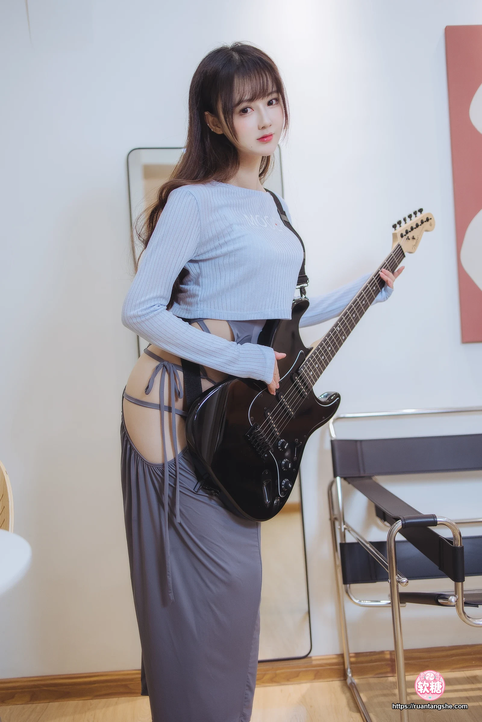 羽生三未 羽生三未 NO.015 - 吉他妹妹