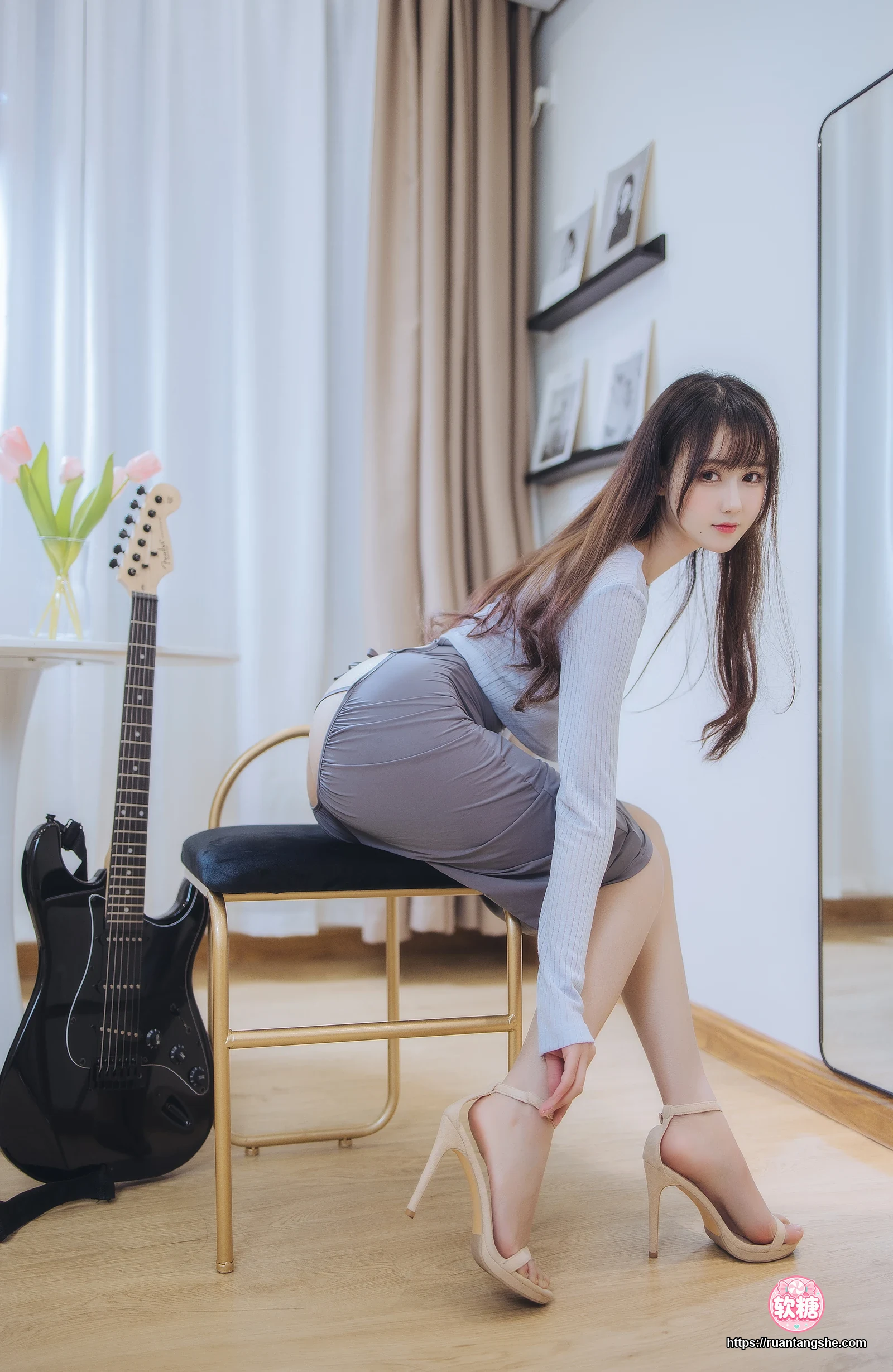 羽生三未 羽生三未 NO.015 - 吉他妹妹