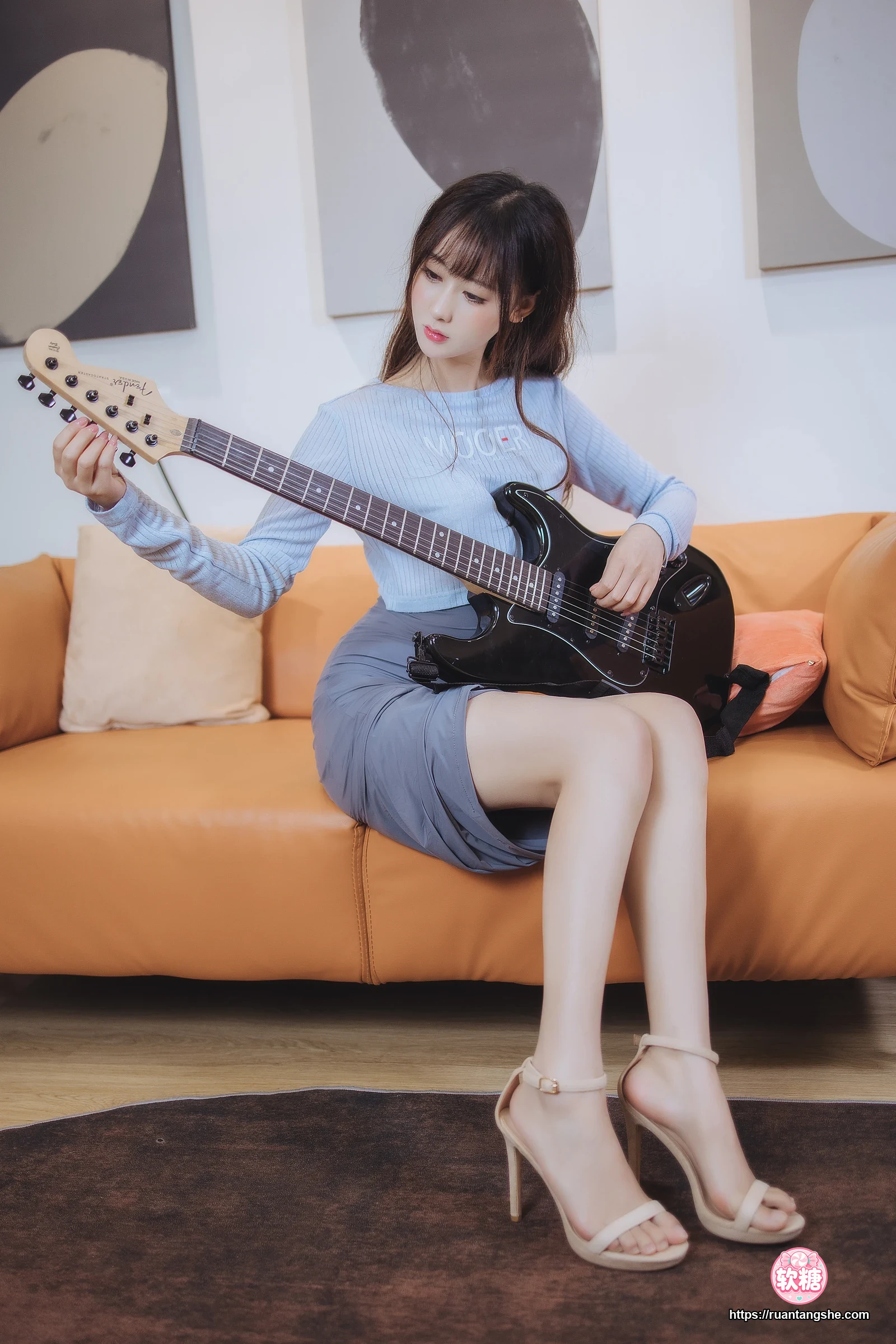 羽生三未 羽生三未 NO.015 - 吉他妹妹