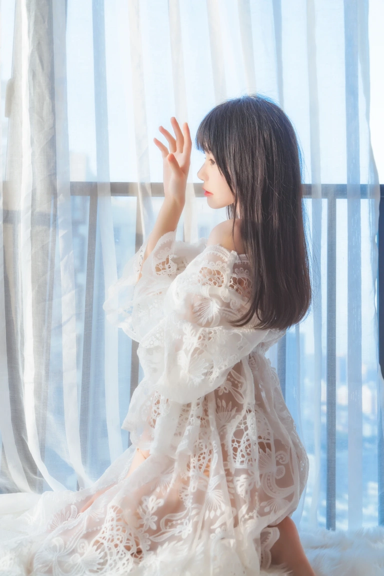 桜桃喵《初雪》写真图集 45P｜在线预览与图包下载