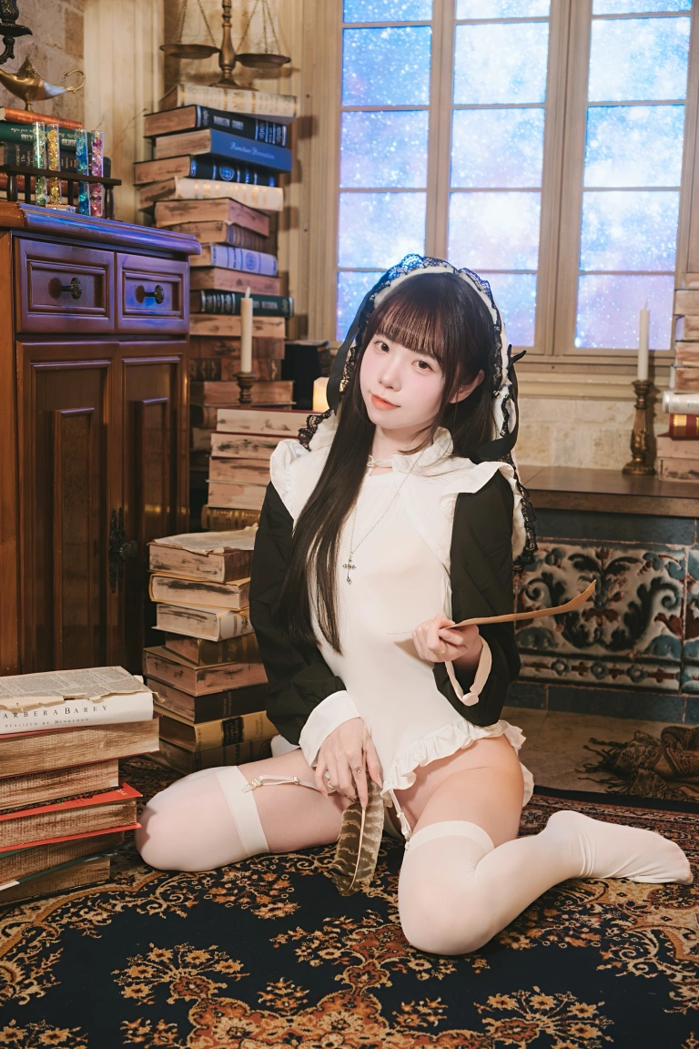 可可小白兔《谁家的小恶魔呀》写真图集 65P｜在线预览与图包下载