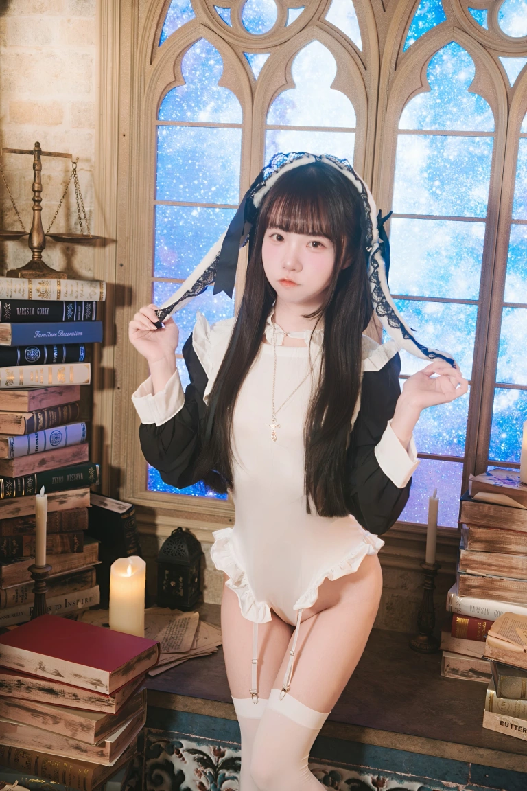 可可小白兔《谁家的小恶魔呀》写真图集 65P｜在线预览与图包下载