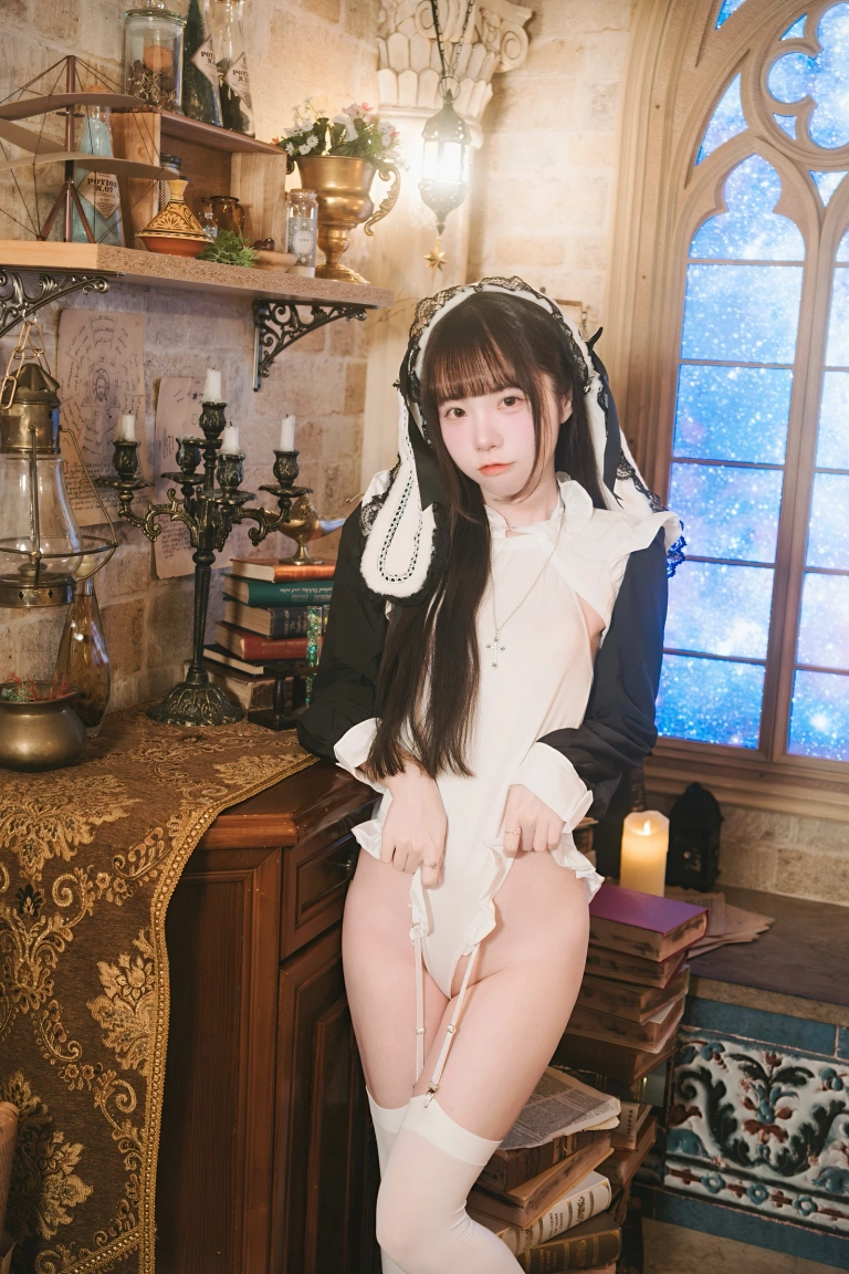 可可小白兔《谁家的小恶魔呀》写真图集 65P｜在线预览与图包下载