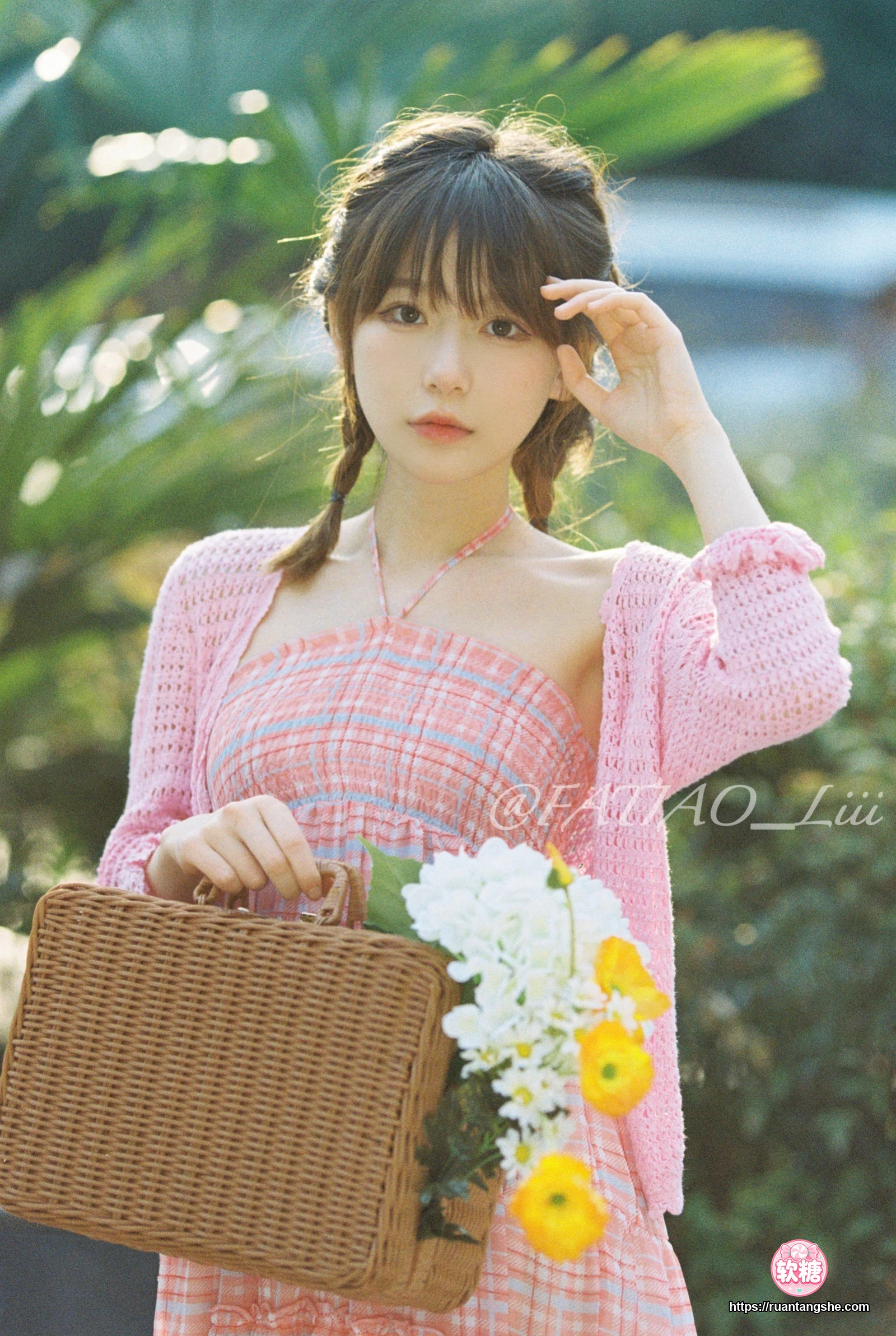 迷之呆梨 迷之呆梨 NO.015 - Fantia 2022年03月会员合集(10期)