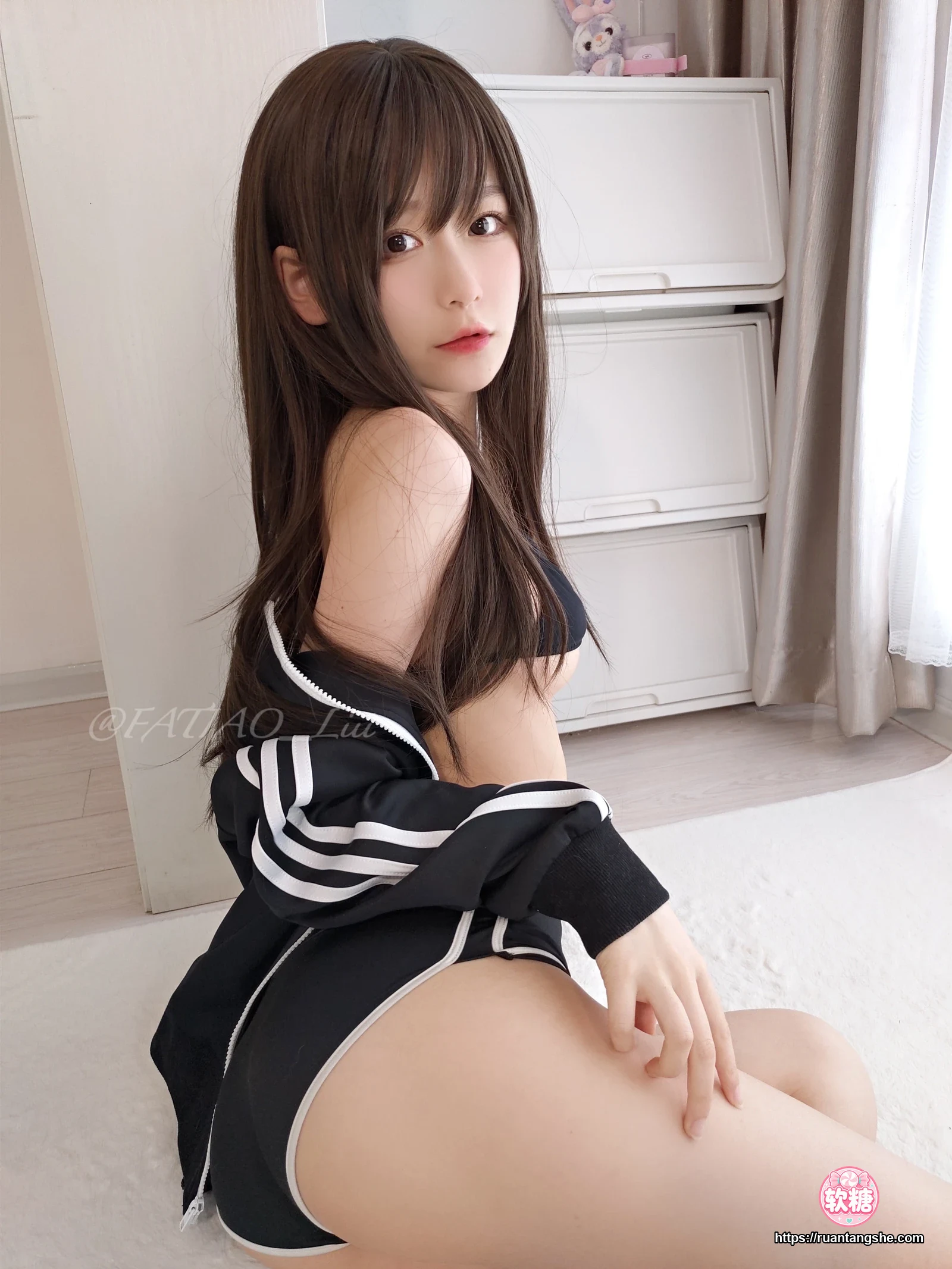 迷之呆梨 迷之呆梨 NO.015 - Fantia 2022年03月会员合集(10期)