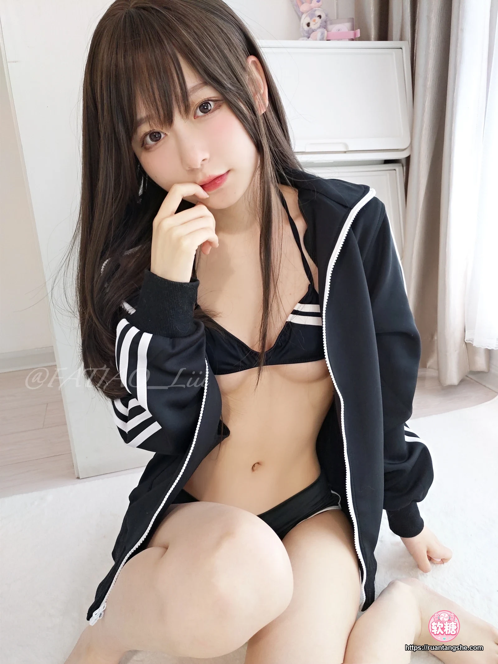 迷之呆梨 迷之呆梨 NO.015 - Fantia 2022年03月会员合集(10期)