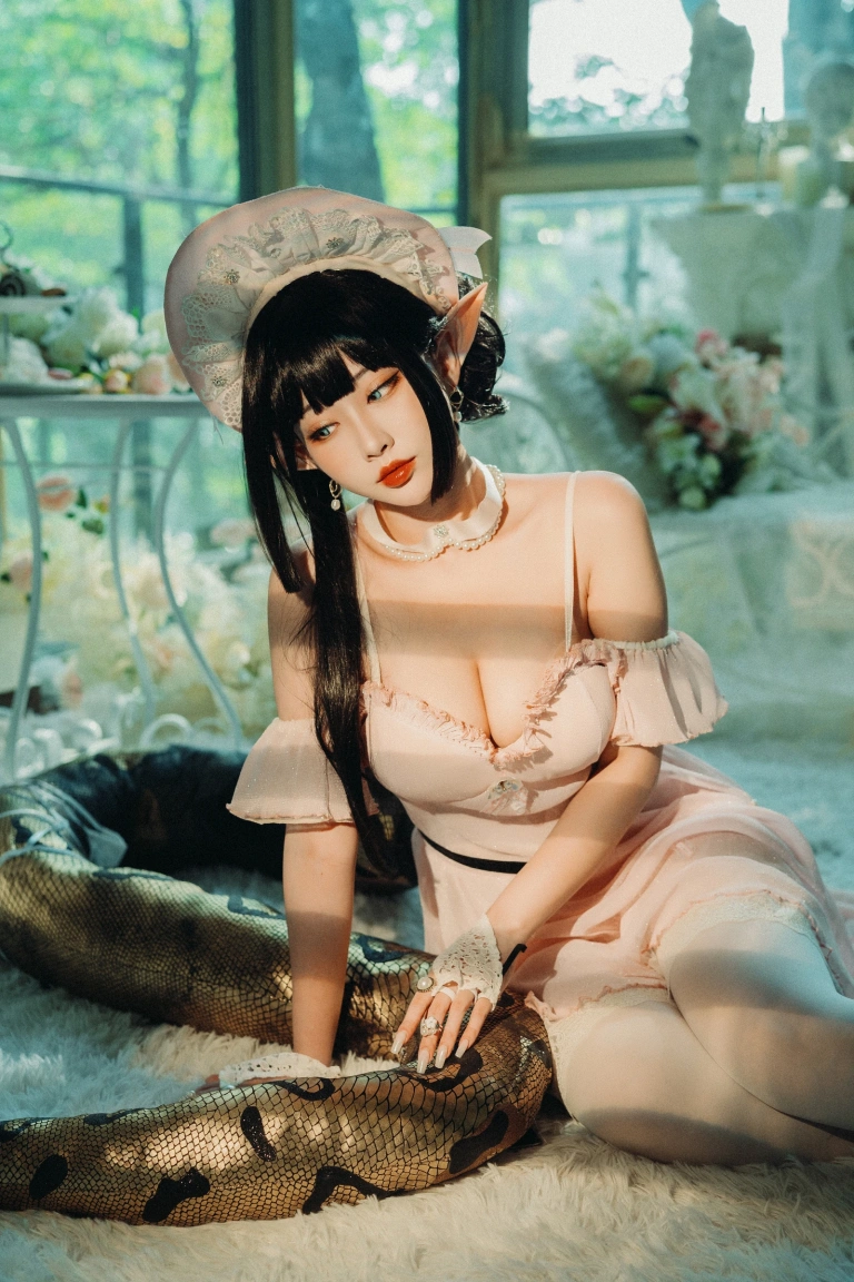 宮本桜《森蚺芭蕾》写真图集 33P｜在线预览与图包下载