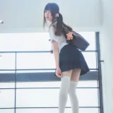 桜桃喵《蓝白水手服》写真图集 39P｜在线预览与图包下载