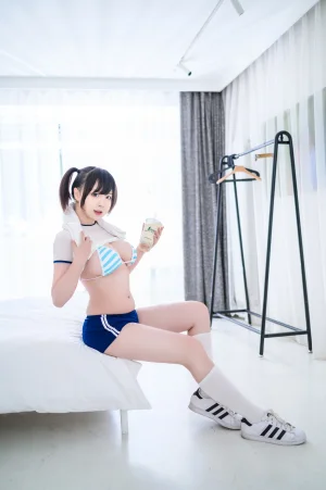 皮皮奶《透视体操服》写真图集 50P｜在线预览与图包下载