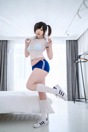 皮皮奶《透视体操服》写真图集 50P｜在线预览与图包下载