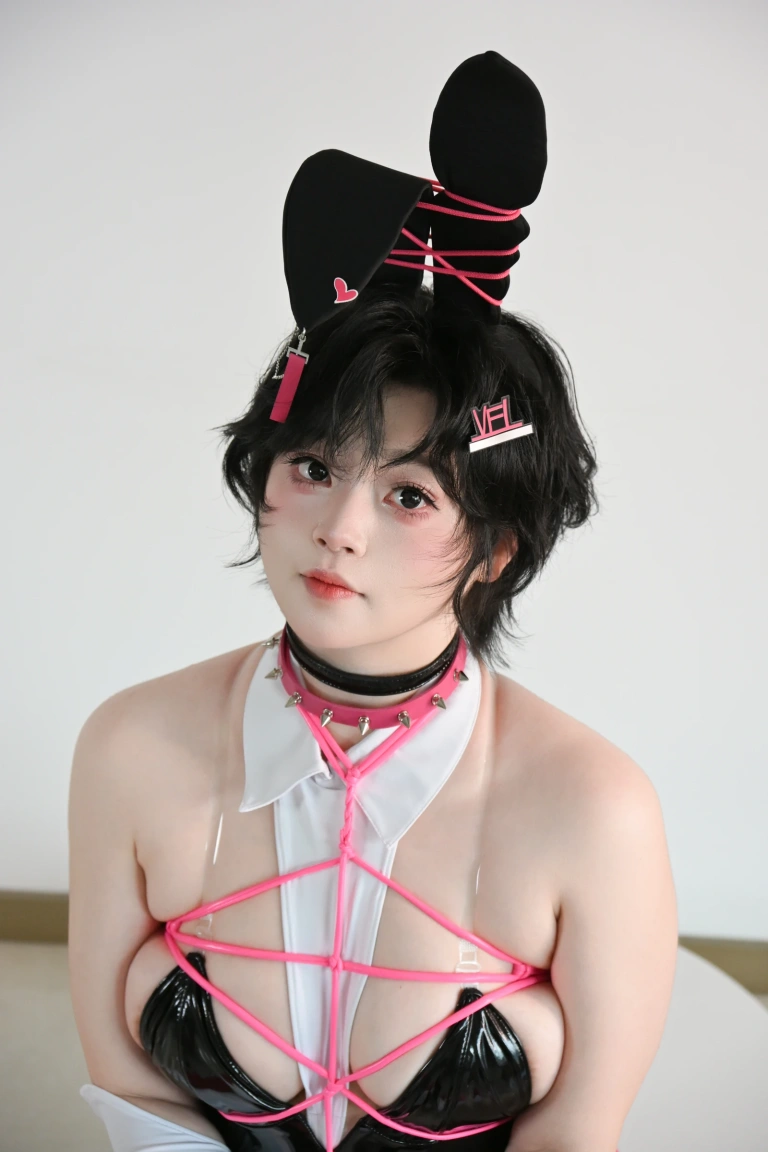 一只毛毛帽《毛毛帽 NO.016 – 粉色兔女郎》写真图集 89P｜在线预览与图包下载