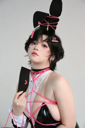 一只毛毛帽《毛毛帽 NO.016 – 粉色兔女郎》写真图集 89P｜在线预览与图包下载