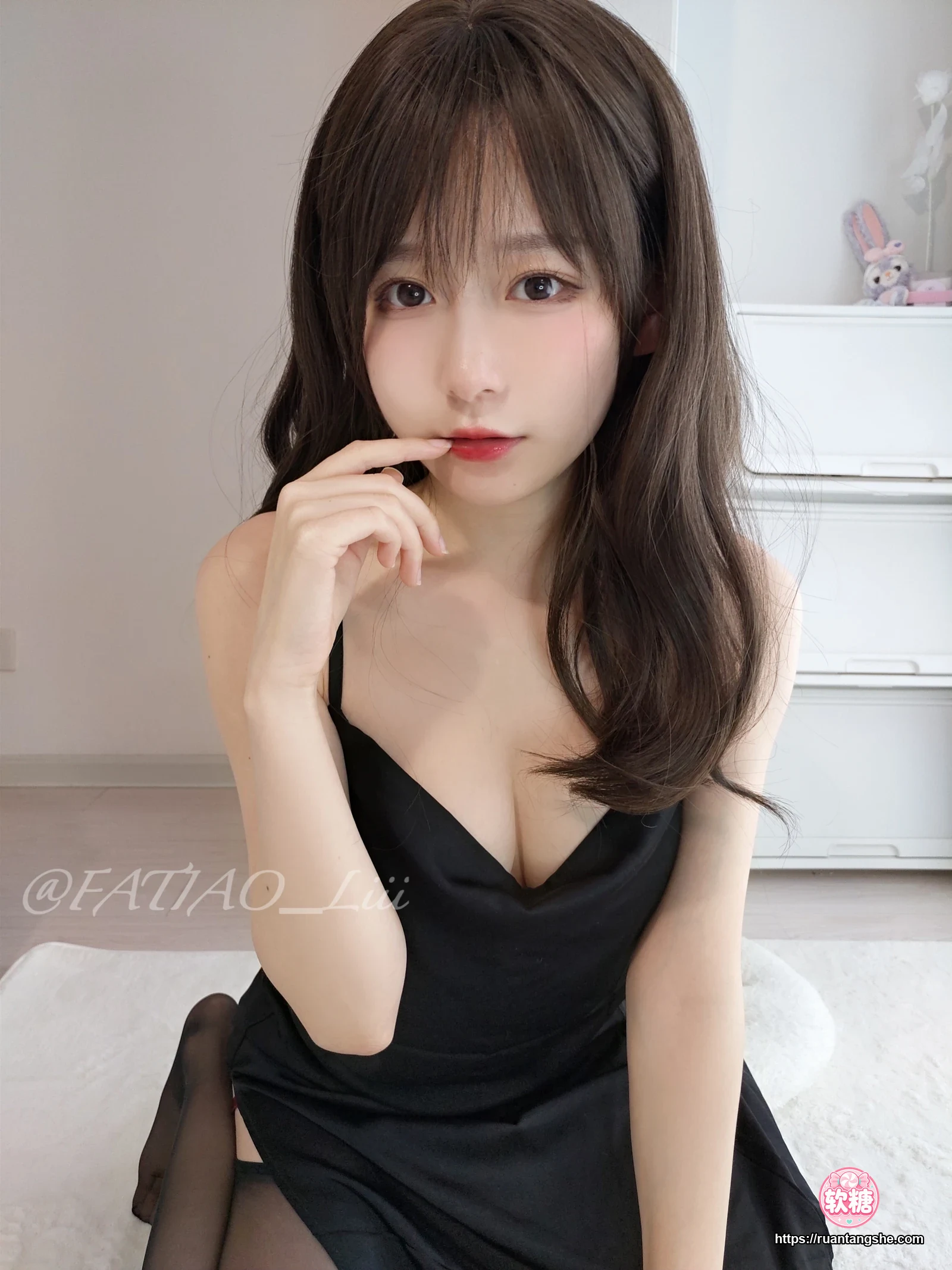 迷之呆梨 迷之呆梨 NO.016 - Fantia 2022年04月会员合集(9期)