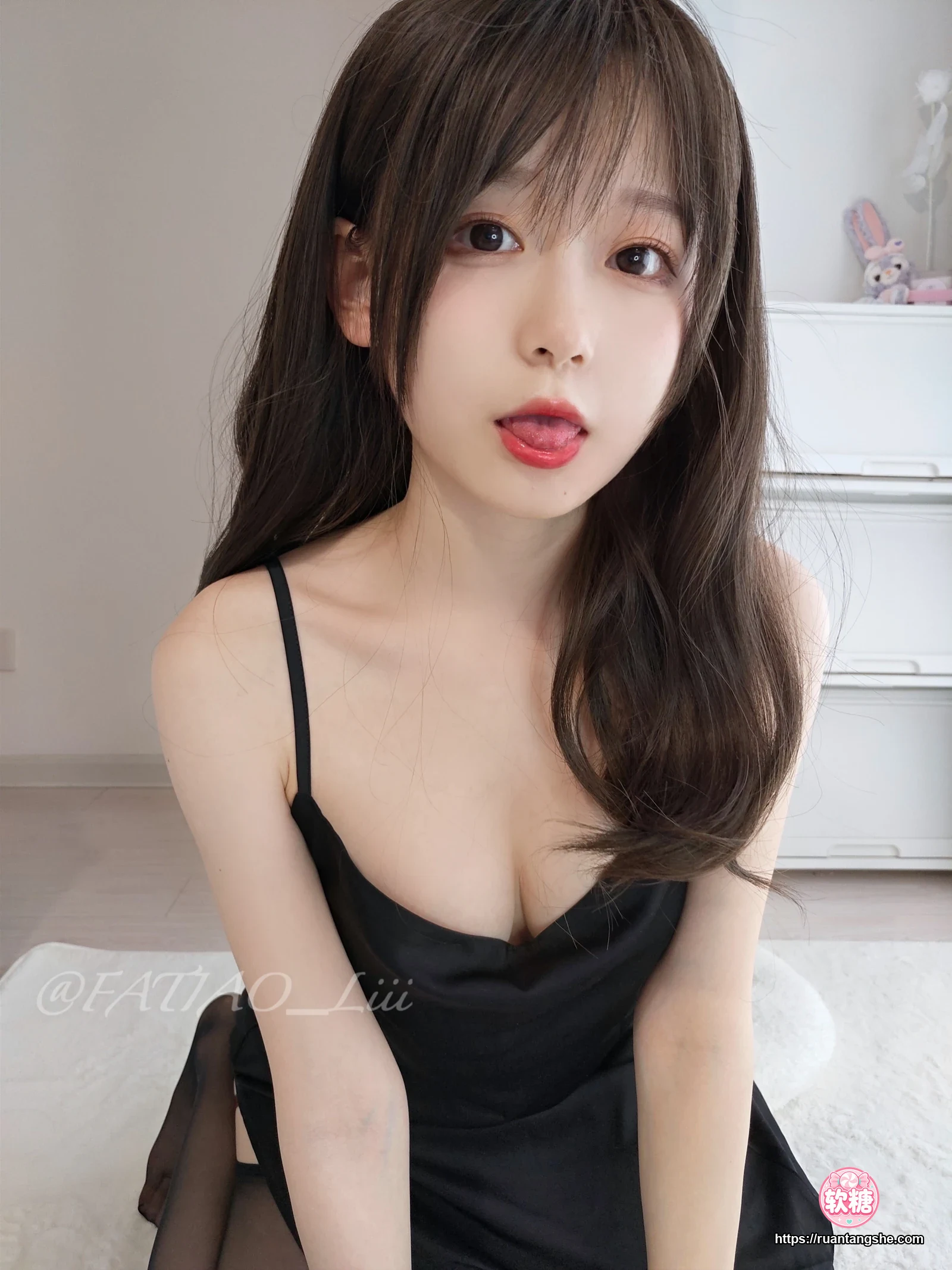 迷之呆梨 迷之呆梨 NO.016 - Fantia 2022年04月会员合集(9期)