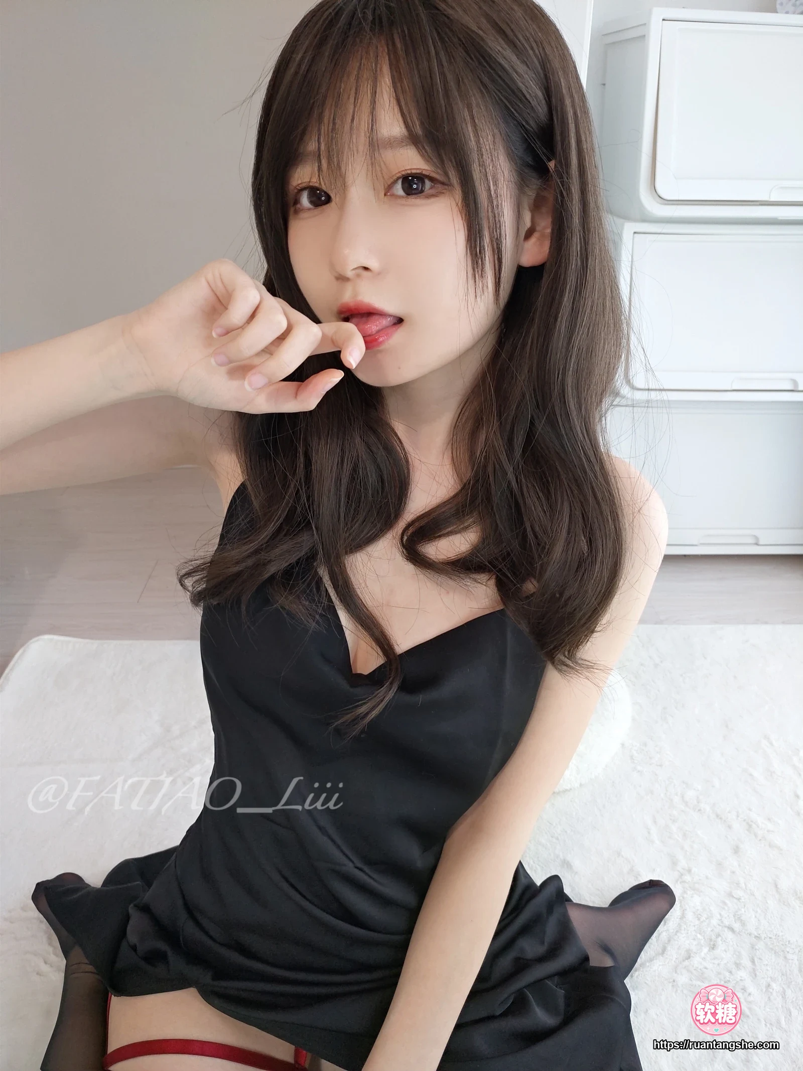 迷之呆梨 迷之呆梨 NO.016 - Fantia 2022年04月会员合集(9期)