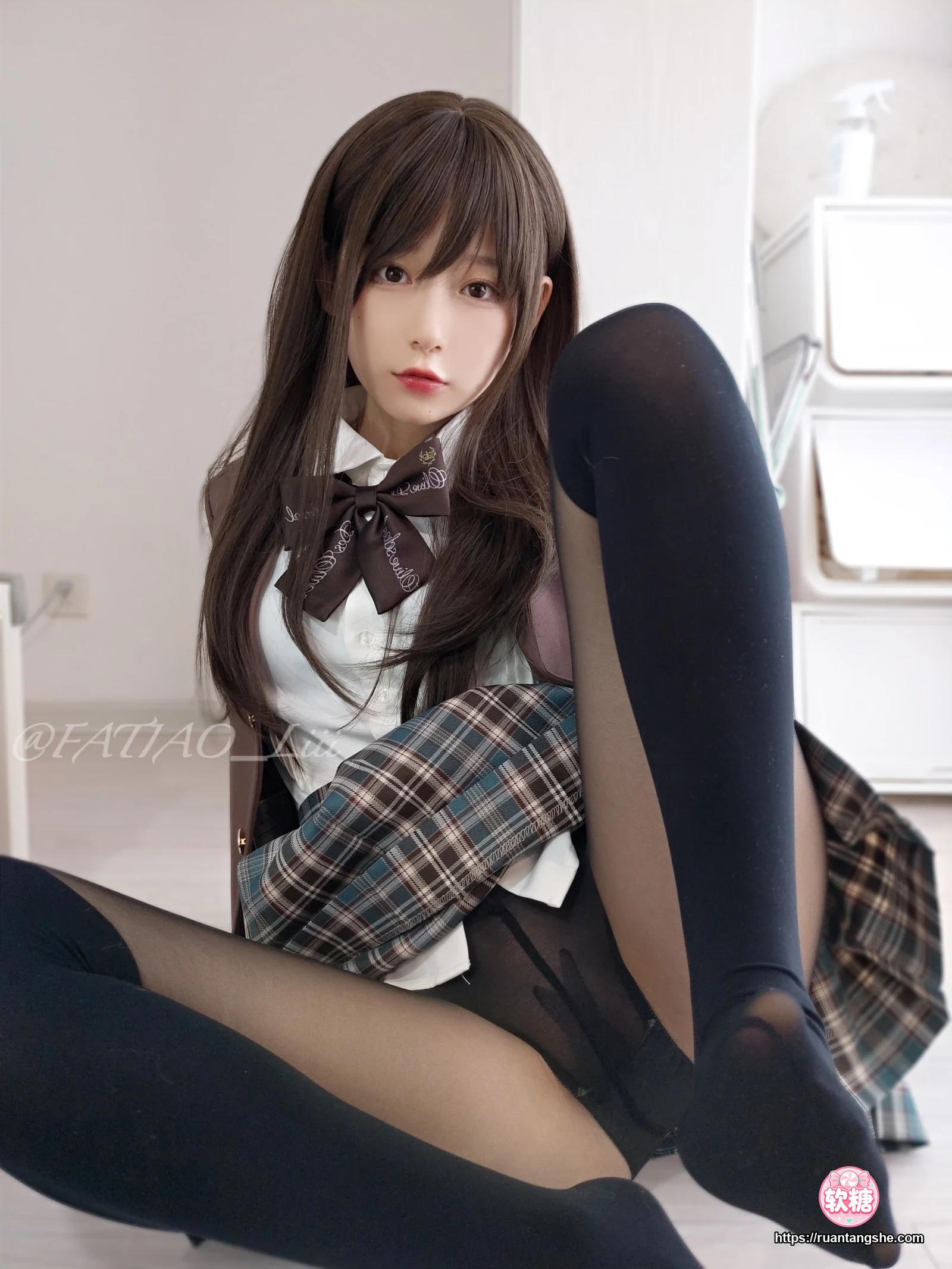 迷之呆梨 迷之呆梨 NO.016 - Fantia 2022年04月会员合集(9期)