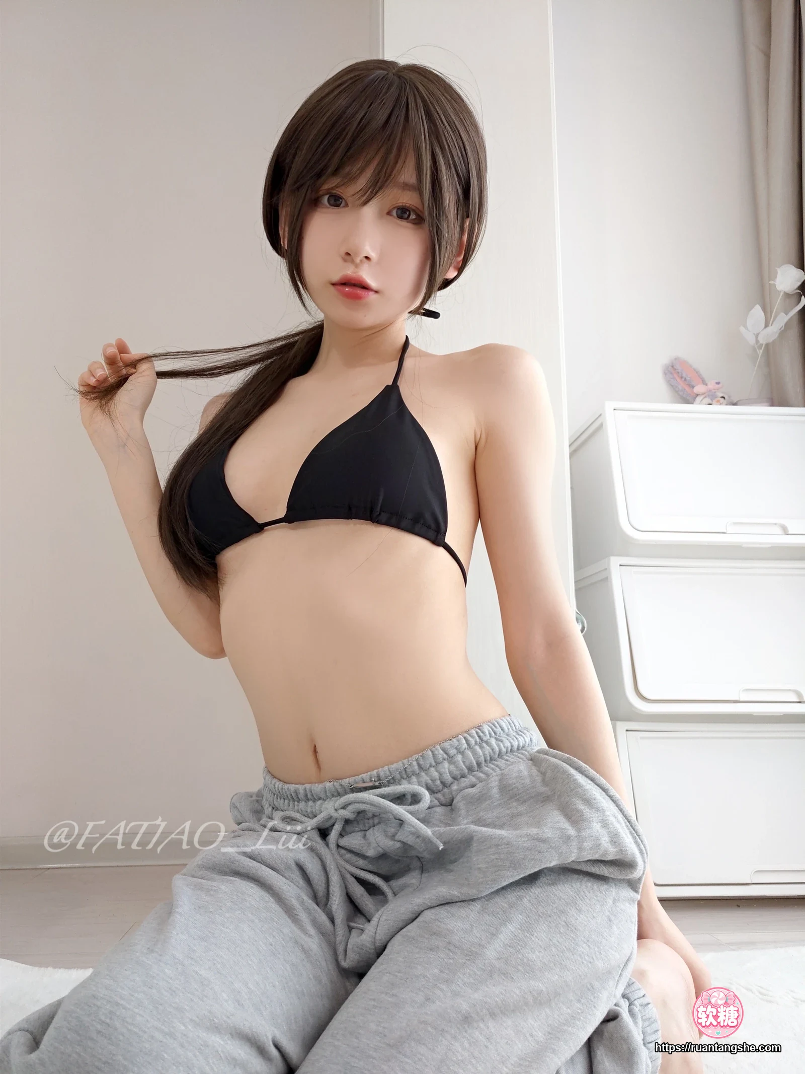 迷之呆梨 迷之呆梨 NO.016 - Fantia 2022年04月会员合集(9期)